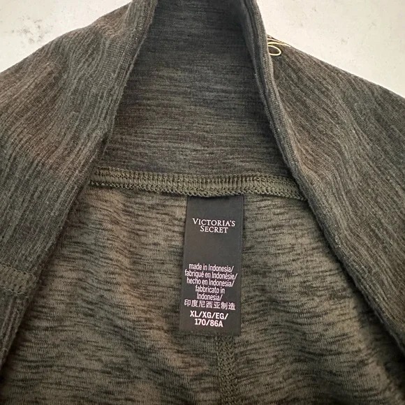 Victoria’s Secret XL 2 Pack Bottoms - Picture 2 of 9